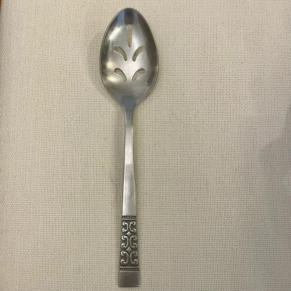 Case Vista (Stainless) by Stanley Roberts Pierced Tablespoon (Serving Spoon) - Picture 2 of 9